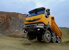Renault Trafic Wheel Trims
